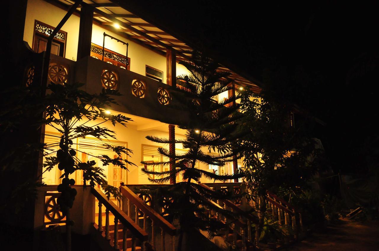 Mama'S Place Mirissa Luaran gambar